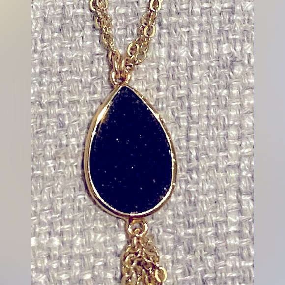 Lariat style necklace with beautiful pendant - Picture 2 of 2